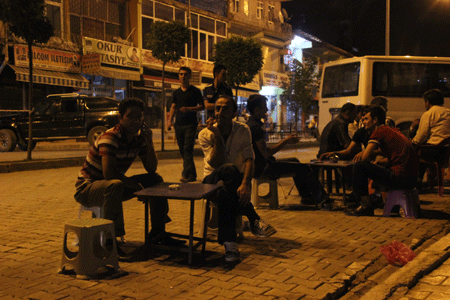 2013 Ramazanı: İftar Sonrası Şemdinli 57