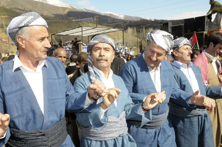 Şemdinli Newroz 2010 100