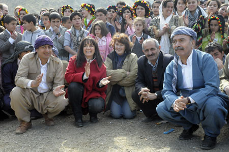 Şemdinli Newroz 2010 115
