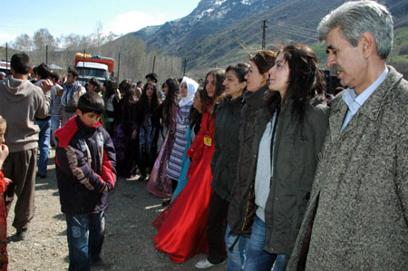 Şemdinli Newroz 2010 17