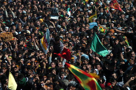 Diyarbakır'da çözüm Newrozu 107