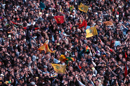 Diyarbakır'da çözüm Newrozu 125