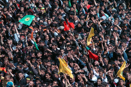 Diyarbakır'da çözüm Newrozu 128