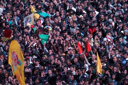 Diyarbakır'da çözüm Newrozu 132