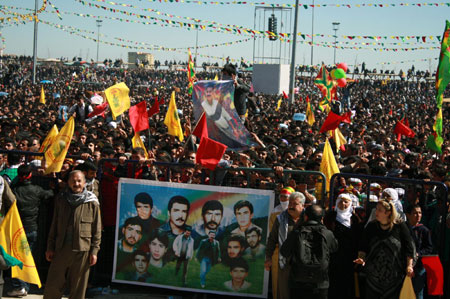 Diyarbakır'da çözüm Newrozu 15