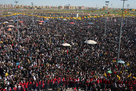 Diyarbakır'da çözüm Newrozu 39