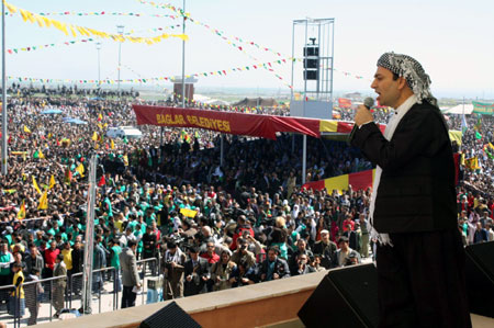 Diyarbakır'da çözüm Newrozu 42