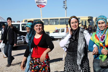 Diyarbakır'da çözüm Newrozu 50