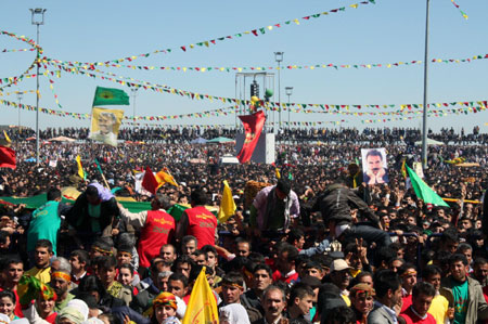 Diyarbakır'da çözüm Newrozu 61