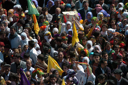 Diyarbakır'da çözüm Newrozu 69