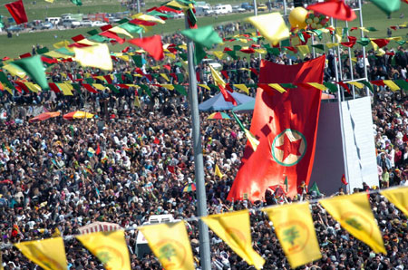 Diyarbakır'da çözüm Newrozu 77
