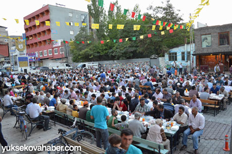 Yurttaşlar BDP örgütlerinin iftarında buluştu 29