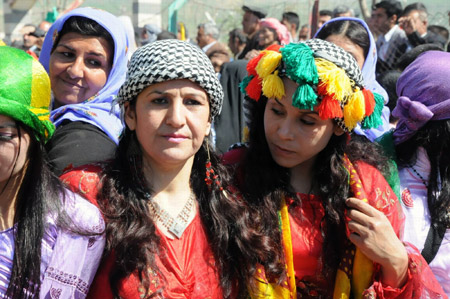 Newroz halayları başladı 125