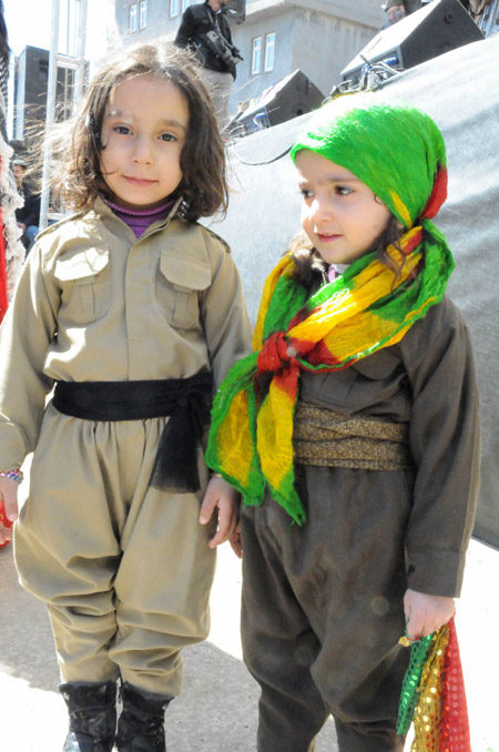 Newroz halayları başladı 128