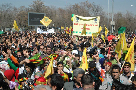 Newroz halayları başladı 143