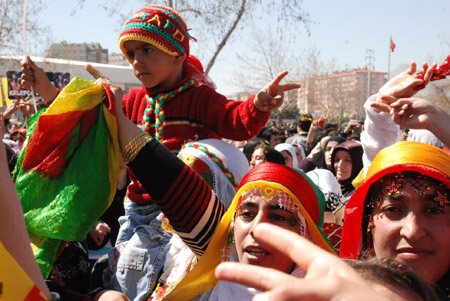 Newroz halayları başladı 149