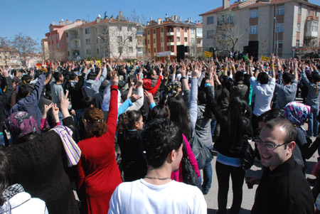 Newroz halayları başladı 150