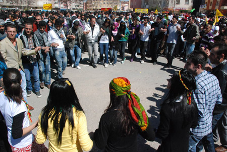 Newroz halayları başladı 158