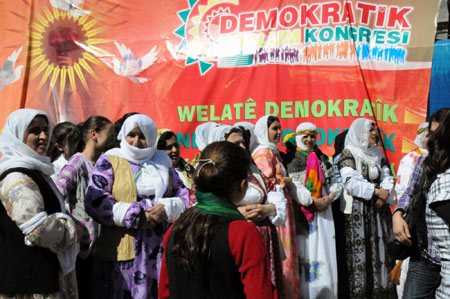 Newroz halayları başladı 28