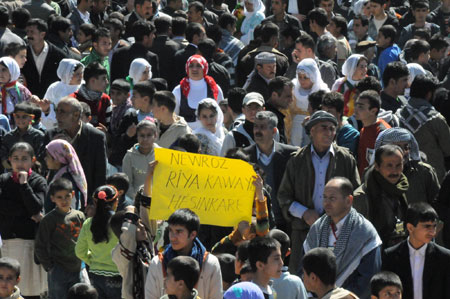 Newroz halayları başladı 38