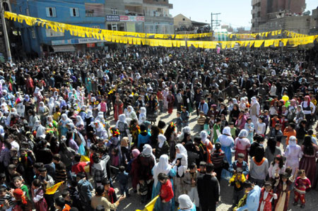 Newroz halayları başladı 41