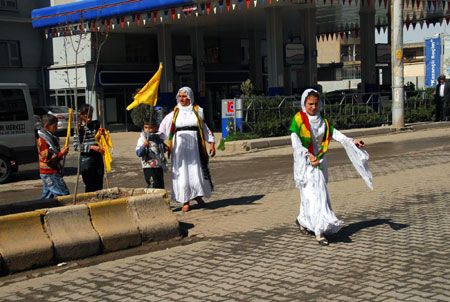 Newroz halayları başladı 46