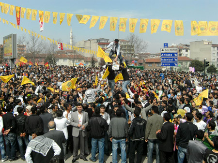 Newroz halayları başladı 78