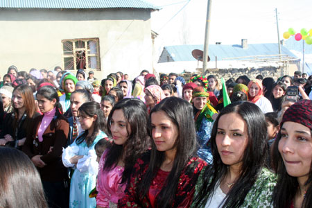 Dilezi'de Newroz kutlaması 10