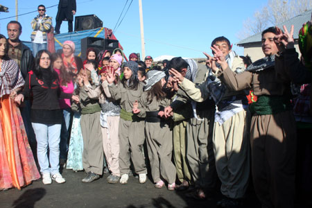 Dilezi'de Newroz kutlaması 28