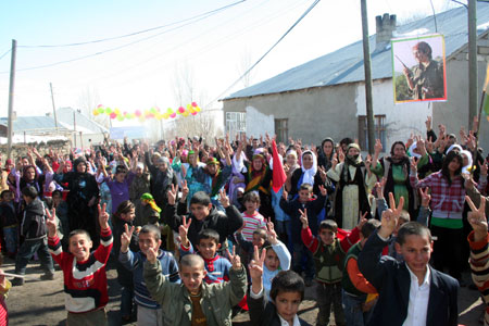 Dilezi'de Newroz kutlaması 30