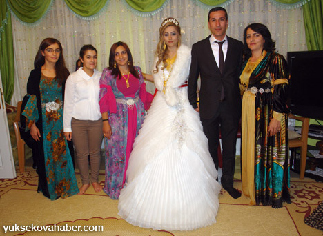 Yüksekova'da Alkan ailesinin mutlu günü 100