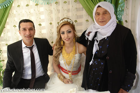 Yüksekova'da Alkan ailesinin mutlu günü 48