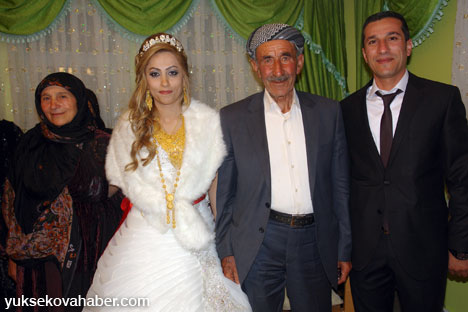Yüksekova'da Alkan ailesinin mutlu günü 80