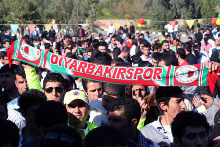 Kıbrıs'ta Newroz kutlaması 12