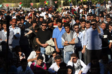 Kıbrıs'ta Newroz kutlaması 16