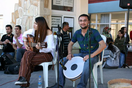 Kıbrıs'ta Newroz kutlaması 19