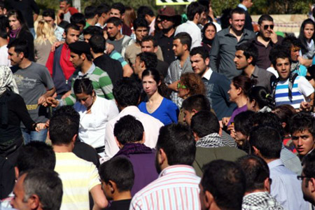 Kıbrıs'ta Newroz kutlaması 25