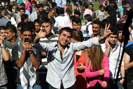 Kıbrıs'ta Newroz kutlaması 30