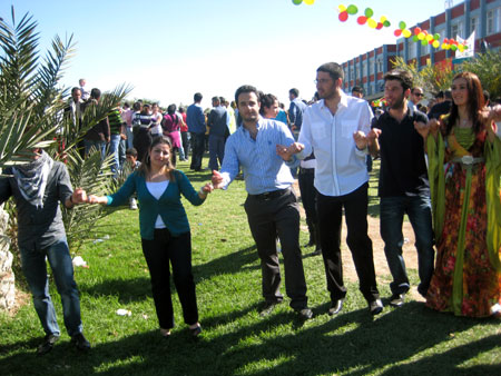 Kıbrıs'ta Newroz kutlaması 40