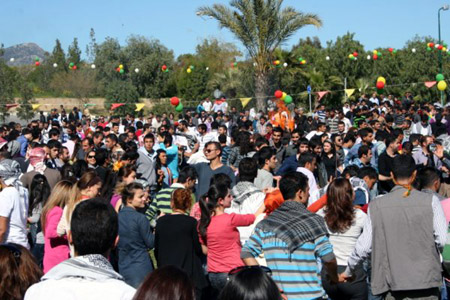 Kıbrıs'ta Newroz kutlaması 5