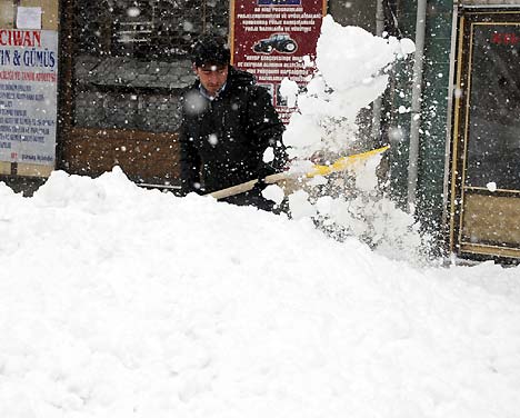 Yüksekova kar yağışı sonrası fotoğraflar - 31-12-2008 16