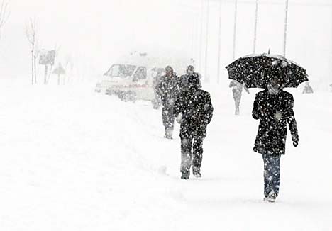 Yüksekova kar yağışı sonrası fotoğraflar - 31-12-2008 17