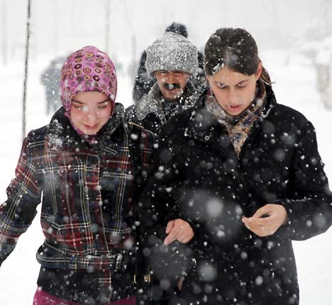 Yüksekova kar yağışı sonrası fotoğraflar - 31-12-2008 32