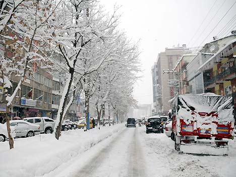 Yüksekova kar yağışı sonrası fotoğraflar - 31-12-2008 46
