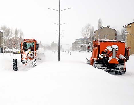 Yüksekova kar yağışı sonrası fotoğraflar - 31-12-2008 6