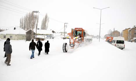 Yüksekova kar yağışı sonrası fotoğraflar - 31-12-2008 7