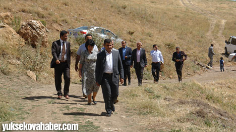 BDP'liler köyleri ziyaret etti 17