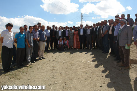 BDP'liler köyleri ziyaret etti 31