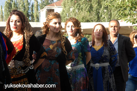 Yüksekova'da Dündar Ailesinin mutlu gününden fotoğraflar 28
