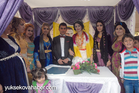 Yüksekova'da Dündar Ailesinin mutlu gününden fotoğraflar 40